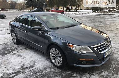 Седан Volkswagen CC / Passat CC 2010 в Ровно