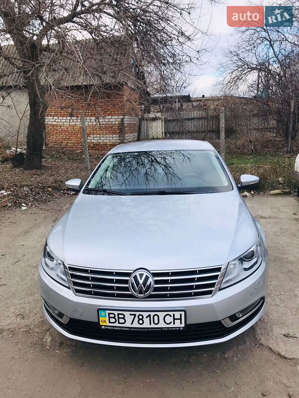 Седан Volkswagen CC / Passat CC 2012 в Николаеве