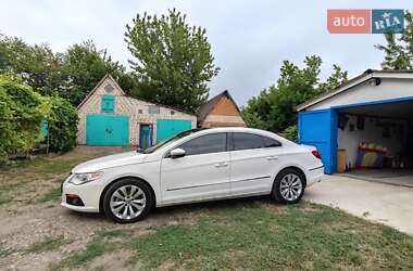 Купе Volkswagen CC / Passat CC 2009 в 