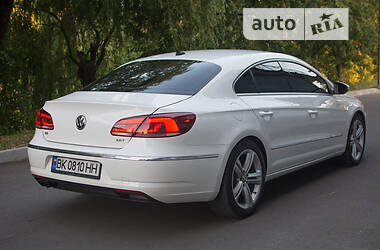 Седан Volkswagen CC / Passat CC 2012 в Сарнах