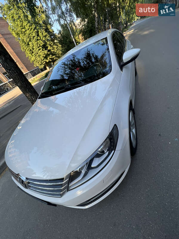 Седан Volkswagen CC / Passat CC 2012 в Сумах
