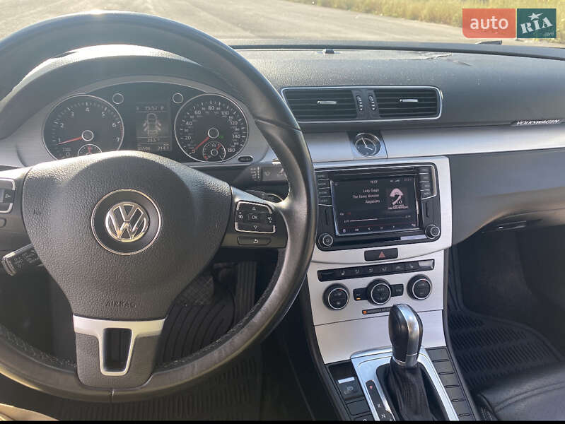 Седан Volkswagen CC / Passat CC 2015 в Полтаві
