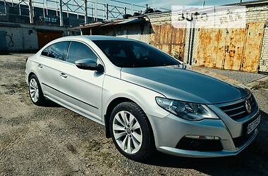 Купе Volkswagen CC / Passat CC 2010 в Львове