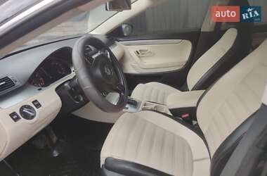 Седан Volkswagen CC / Passat CC 2009 в Львове