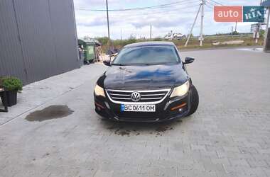 Седан Volkswagen CC / Passat CC 2009 в Львове