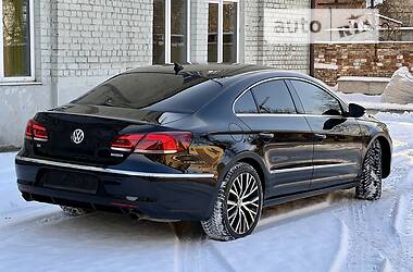 Седан Volkswagen CC / Passat CC 2015 в 