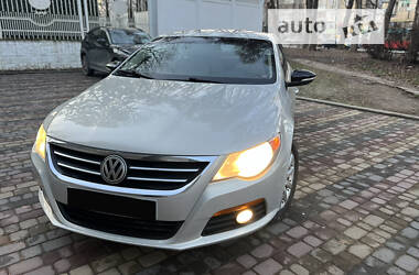 Седан Volkswagen CC / Passat CC 2010 в Черновцах