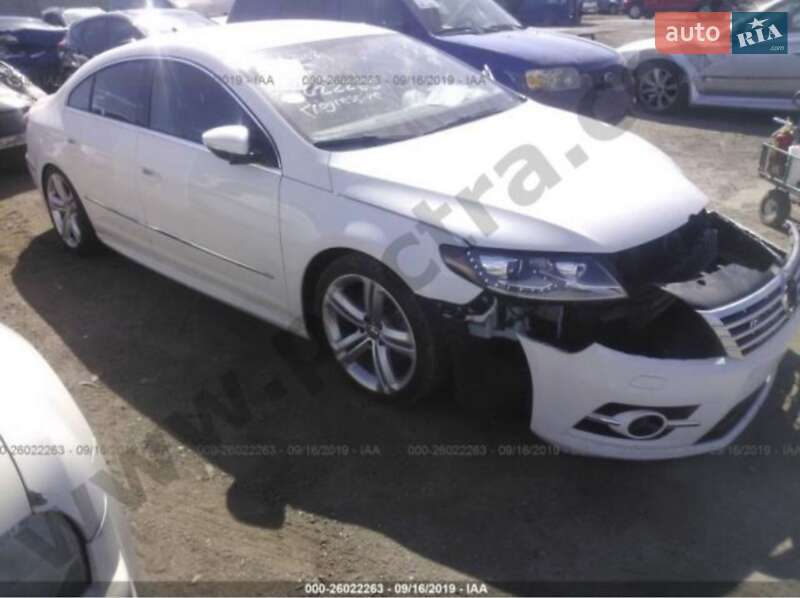 Купе Volkswagen CC / Passat CC 2013 в Ужгороді