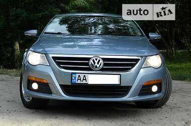 Купе Volkswagen CC / Passat CC 2009 в Киеве