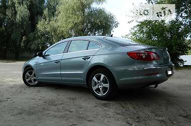 Купе Volkswagen CC / Passat CC 2009 в Киеве