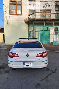 Купе Volkswagen CC / Passat CC 2009 в Умани