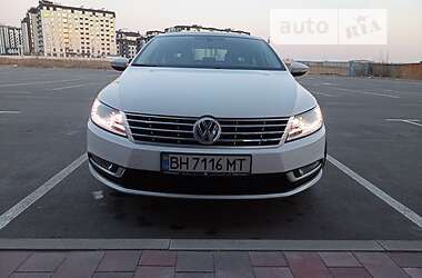 Седан Volkswagen CC / Passat CC 2012 в 