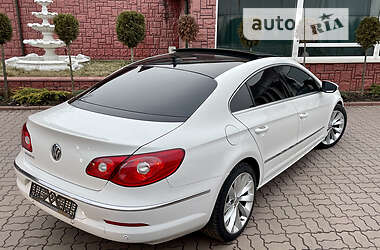 Купе Volkswagen CC / Passat CC 2010 в 