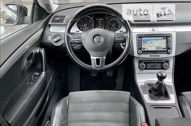 Купе Volkswagen CC / Passat CC 2009 в Чернівцях