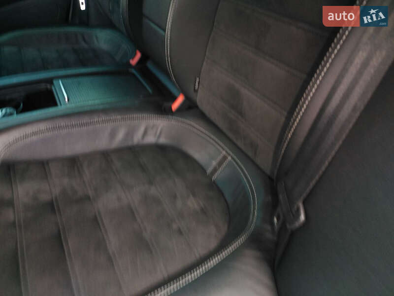 Купе Volkswagen CC / Passat CC 2009 в Києві