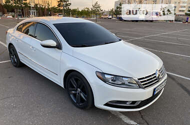 Купе Volkswagen CC / Passat CC 2012 в Николаеве