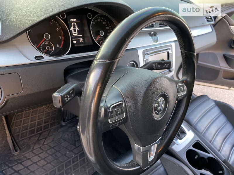 Купе Volkswagen CC / Passat CC 2012 в Николаеве