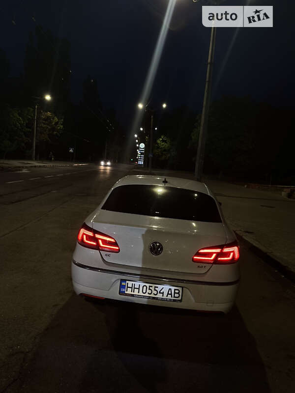 Купе Volkswagen CC / Passat CC 2012 в Николаеве