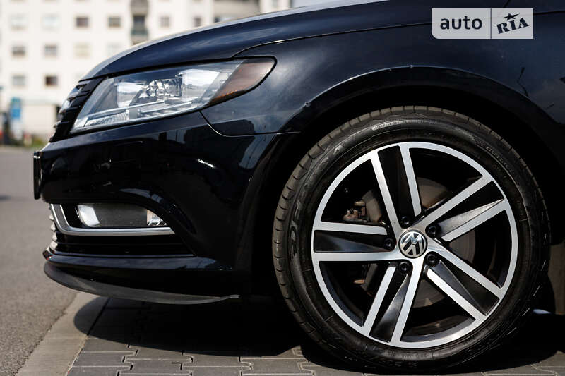 Купе Volkswagen CC / Passat CC 2012 в Львове