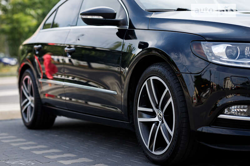 Купе Volkswagen CC / Passat CC 2012 в Львове