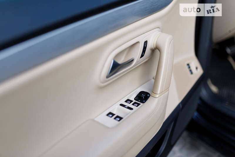 Купе Volkswagen CC / Passat CC 2012 в Львове