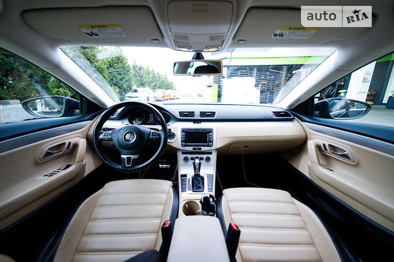 Купе Volkswagen CC / Passat CC 2012 в Львове