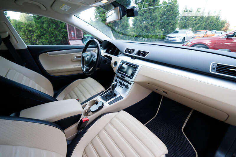 Купе Volkswagen CC / Passat CC 2012 в Львове