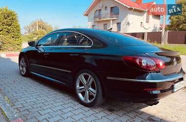 Купе Volkswagen CC / Passat CC 2010 в Ужгороде