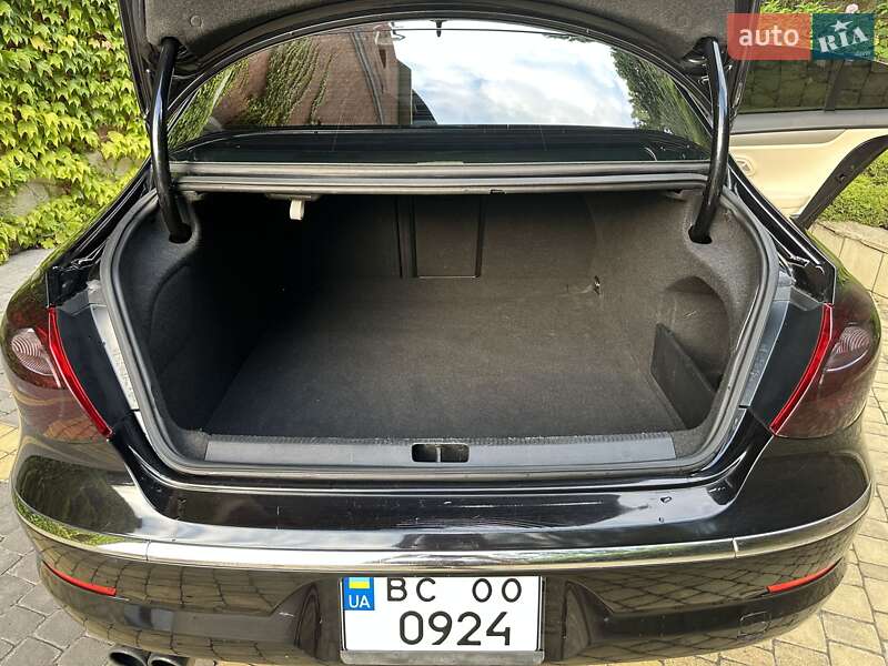 Купе Volkswagen CC / Passat CC 2011 в Львове