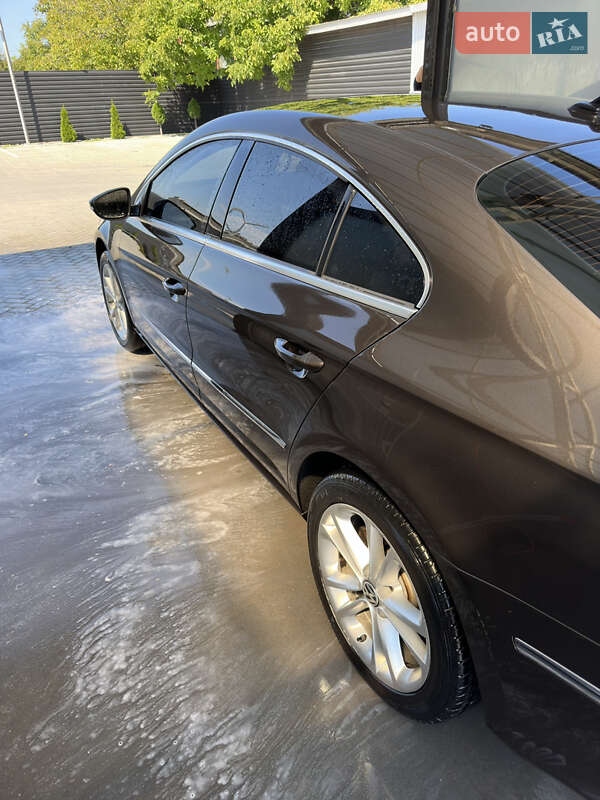 Купе Volkswagen CC / Passat CC 2015 в Івано-Франківську