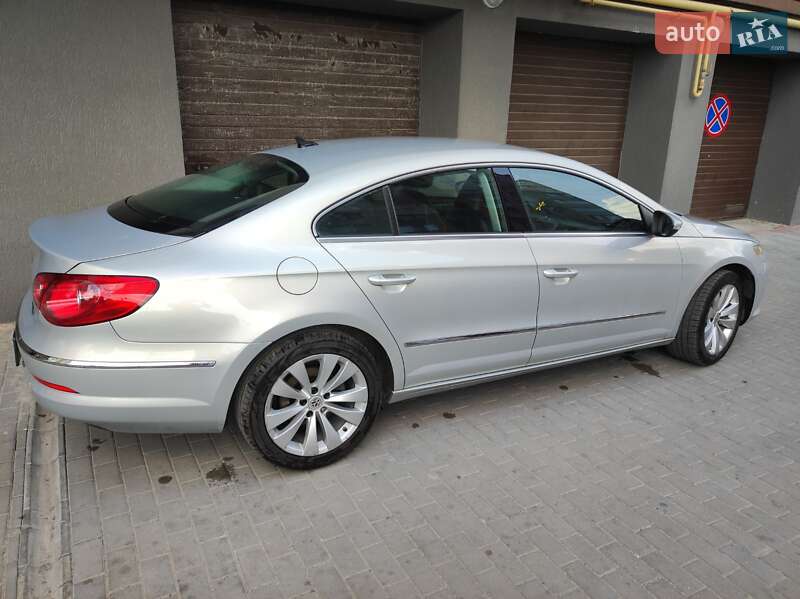 Купе Volkswagen CC / Passat CC 2011 в Тернополі