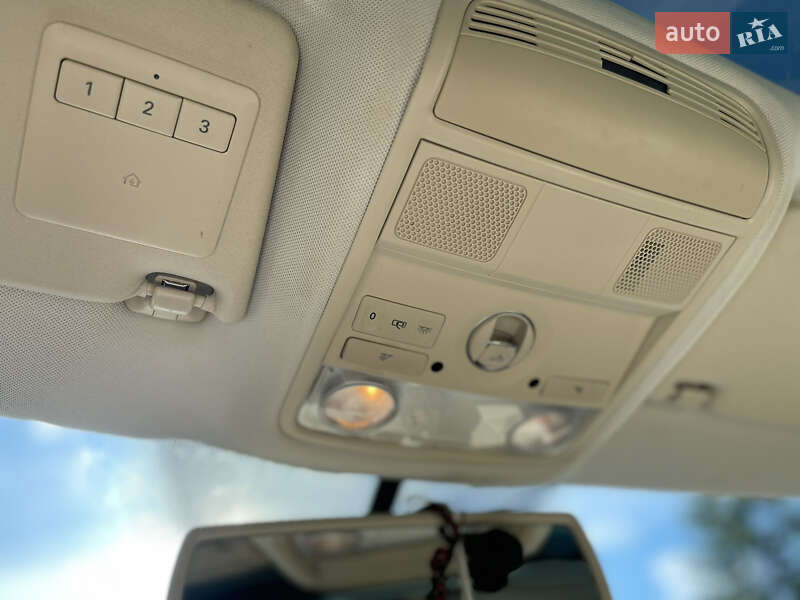 Купе Volkswagen CC / Passat CC 2009 в Самборе