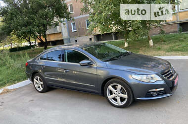 Купе Volkswagen CC / Passat CC 2010 в Переяславі