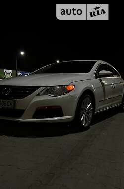 Купе Volkswagen CC / Passat CC 2010 в 