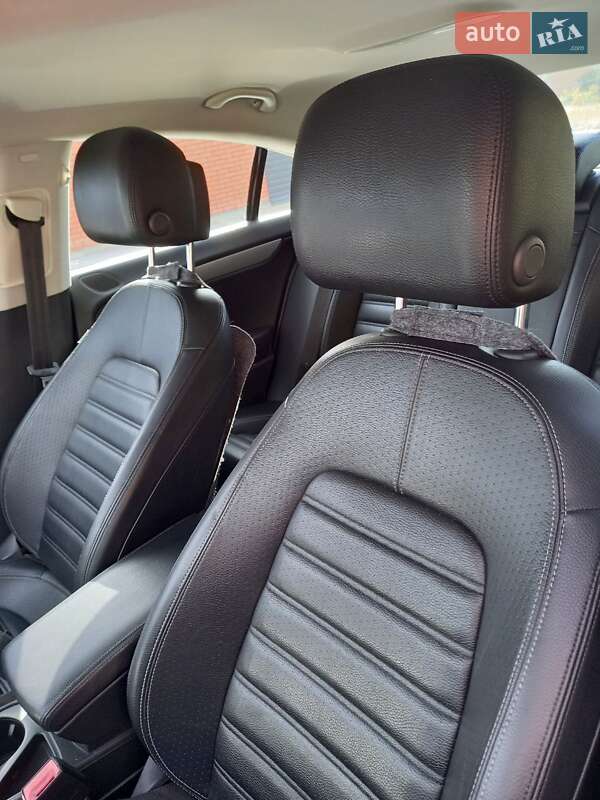 Купе Volkswagen CC / Passat CC 2012 в Хмельницком