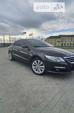 Купе Volkswagen CC / Passat CC 2009 в Бучаче