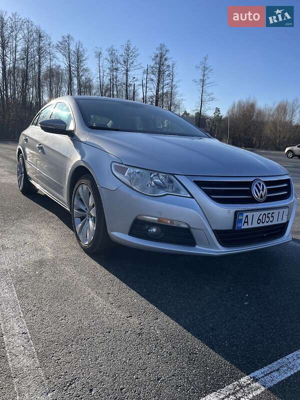 Купе Volkswagen CC / Passat CC 2010 в Буче