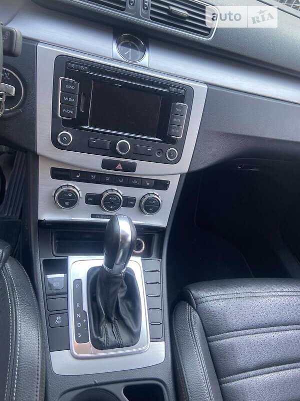 Купе Volkswagen CC / Passat CC 2013 в Буске