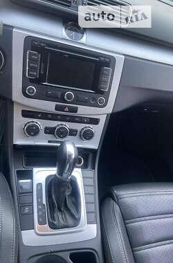 Купе Volkswagen CC / Passat CC 2013 в 