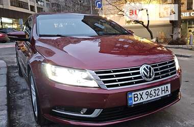 Купе Volkswagen CC / Passat CC 2015 в Киеве