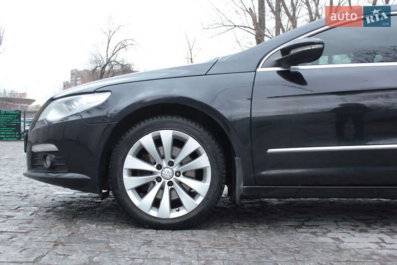 Купе Volkswagen CC / Passat CC 2009 в Днепре