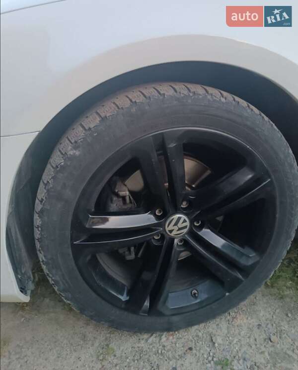 Купе Volkswagen CC / Passat CC 2013 в Львові