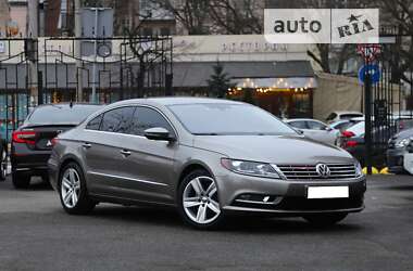 Купе Volkswagen CC / Passat CC 2013 в Киеве