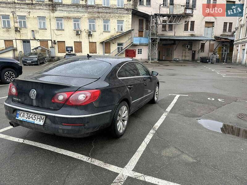 Купе Volkswagen CC / Passat CC 2011 в Киеве