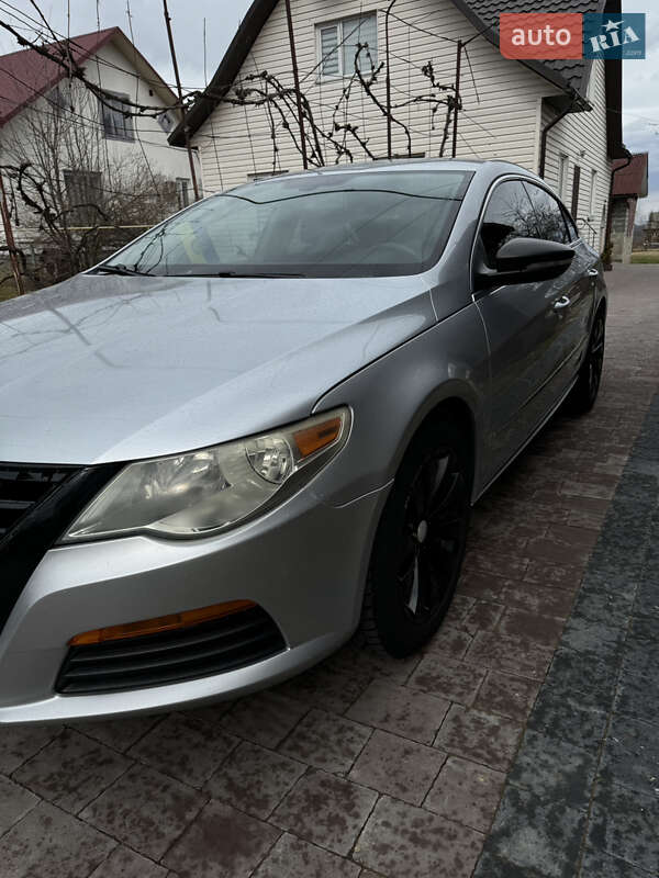 Купе Volkswagen CC / Passat CC 2010 в Надворной