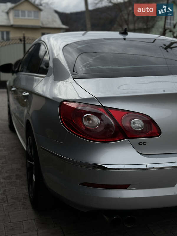 Купе Volkswagen CC / Passat CC 2010 в Надворной