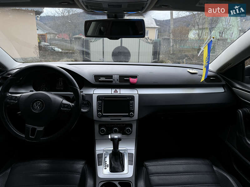 Купе Volkswagen CC / Passat CC 2010 в Надворной