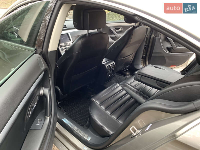 Купе Volkswagen CC / Passat CC 2012 в Житомире