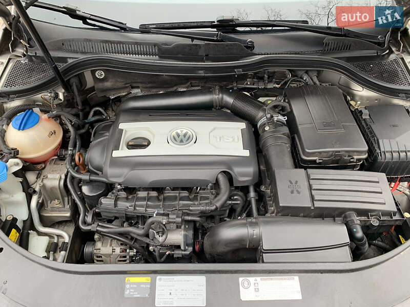 Купе Volkswagen CC / Passat CC 2012 в Житомире
