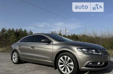 Купе Volkswagen CC / Passat CC 2014 в Полонному